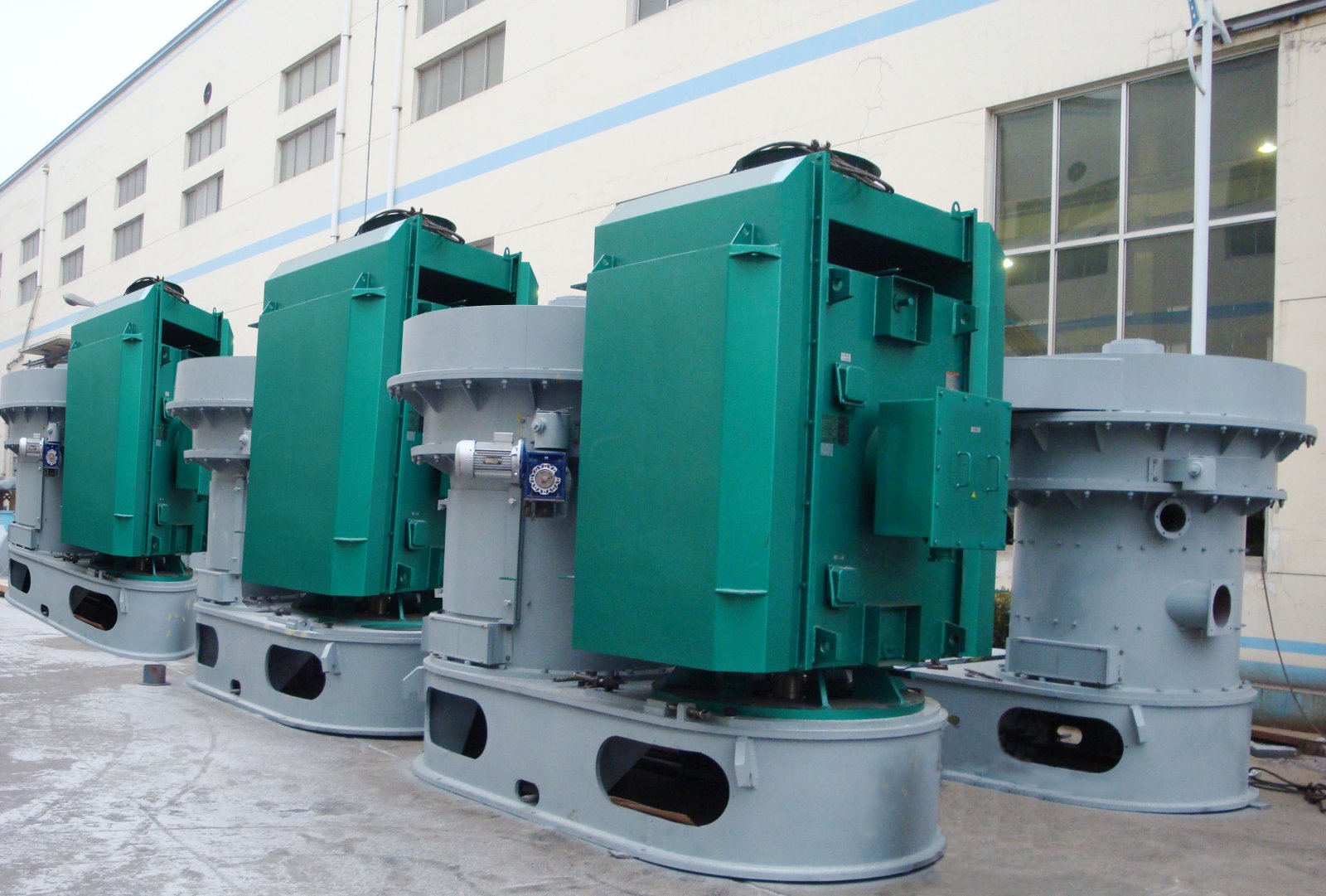 它需要按照量杯的2/3刻度线盛出干豆浸泡在清水中