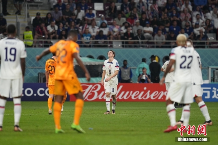 荷兰左翼卫邓弗里斯两传一射助球队3-1力克美国