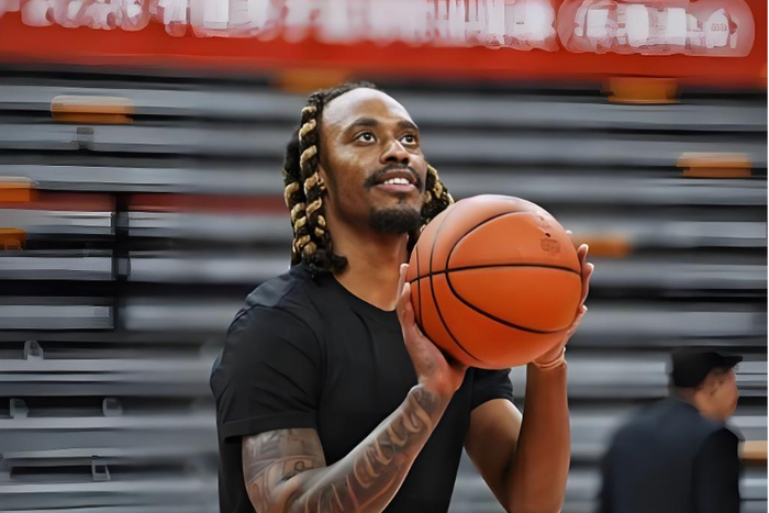 广东外援麦考尔状态低迷