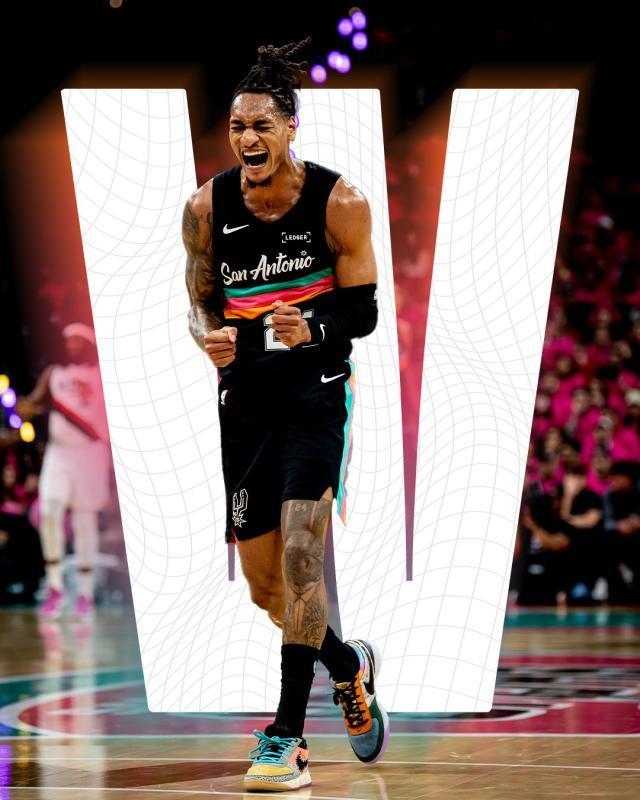 杨瀚森首秀亮相 文班亚马创马刺队史季后赛得分